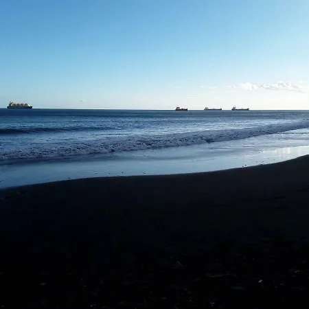 Playa Chica Las Gaviotas